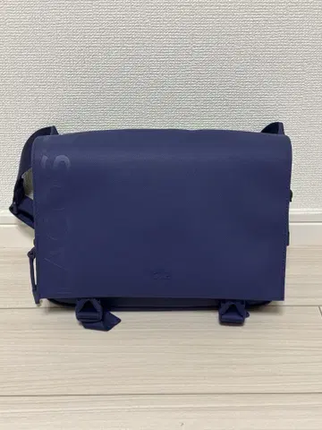 라코스테 네이비 숄더백
