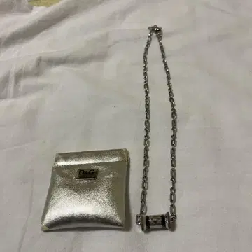 D&G 로고 목걸이