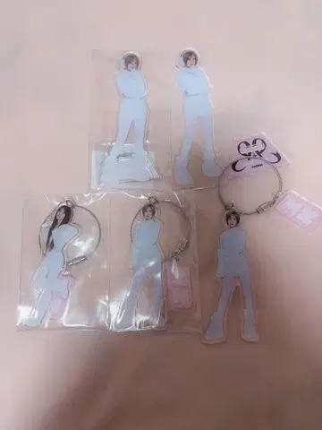 MADEIN 나고미 아크릴 스탠드 아크링 키링 미유