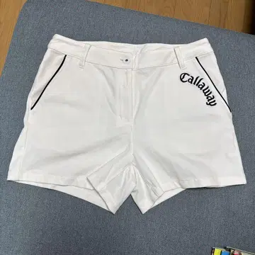 캘러웨이 화이트 숏 팬츠 L