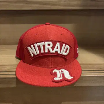 NITRAID NEWERA 빨간색 7 1/2 캡