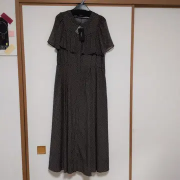 미사용 어반 리서치 ROSSO 도트 무늬 반팔 롱 원피스