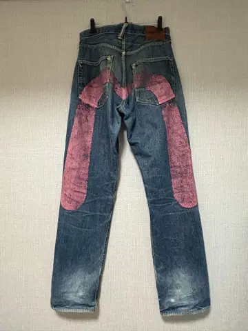 EVISU 핑크 페인트 디자인 데님 팬츠