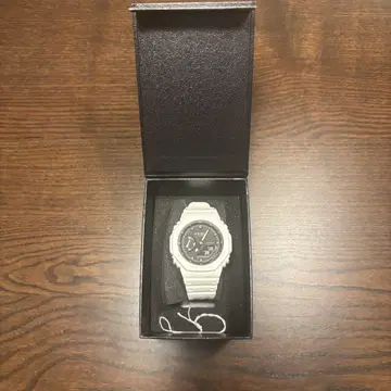 G-SHOCK 화이트 GA-2100 디지털 시계