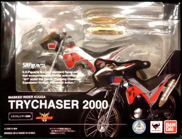 반다이 S.H.Figuarts 가면라이더 쿠우카 트라이 체이서 2000