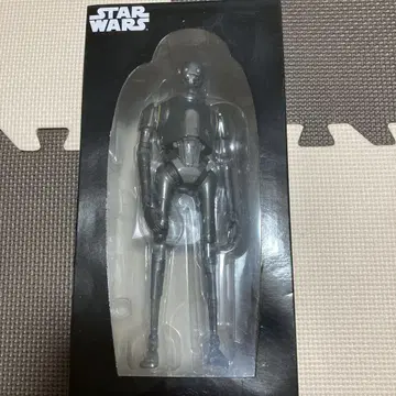 STAR WARS K-2S0 1/10 스케일 피규어