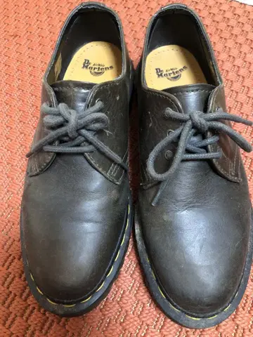 Dr. Martens 블랙 레이스업 슈즈 UK8