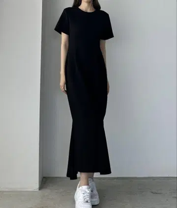 스트레치 컷 원피스 (머메이드)