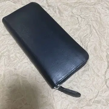 새상품 노마도이 블랙 가죽 지퍼 장지갑