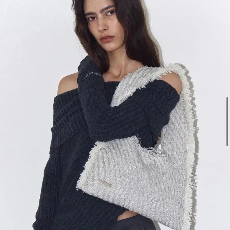 ★Polysooem★ FRINGED TWEED SHOULDER BAG, GREY TRIPLE STORE ::