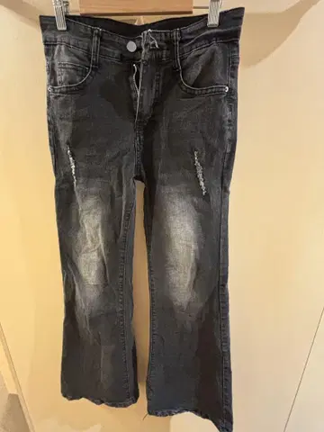 anyonemore 블랙 데님 워싱 부츠 컷 팬츠