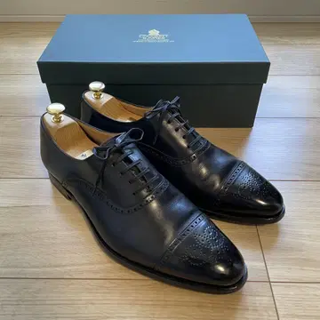 Crockett & Jones 블랙 세미 브로그 신발