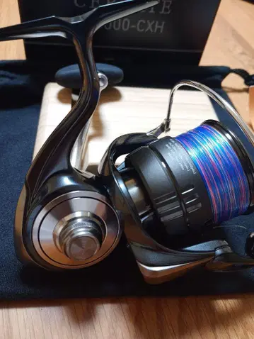 Daiwa 24 셀테이트 LT4000 CXH 블랙스 스풀 II