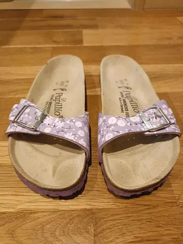 BIRKENSTOCK 꽃무늬 보라색 샌들 26cm