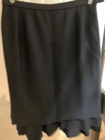 레리안 스커트 날렵한 플리츠 층이 귀여운 분위기