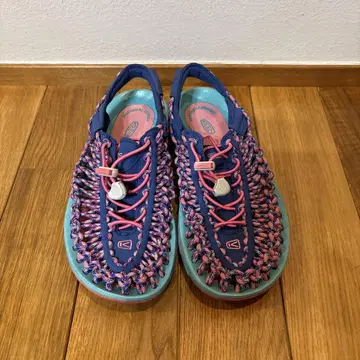 KEEN 킨 여성용 유니크 쓰리 씨 UNEEK 3C 24cm