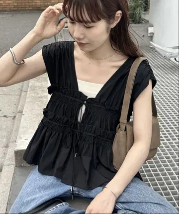 디스코트 개더 리본 슬리브리스
