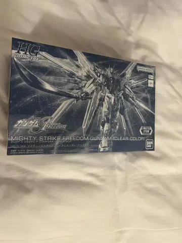 HG 1/144 마이티 스트라이크 프리덤 건담 클리어 컬러