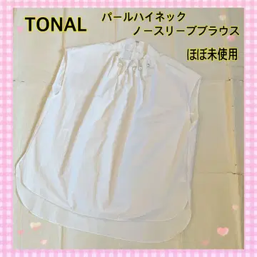[거의 미사용] TONAL 토널 펄 하이넥 슬리브리스 블라우스 38