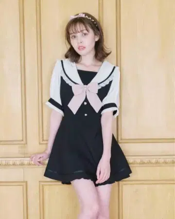 LIZLISA 리즈리사 세일러 카라 셋업