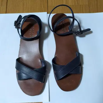 마가렛 호웰 가죽 샌들 23.5cm