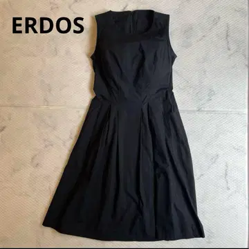 ERDOS 블랙 슬리브리스 무릎 기장 원피스