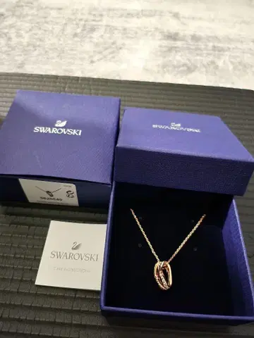스와로브스키 스와로브스키 목걸이 5620549 트위스트