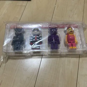 맥도날드 고질라 베어브릭 맥도날드 캐릭터 4종 세트