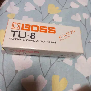BOSS TU-8 기타 및 베이스용 튜너