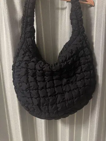 코스 퀼팅 숄더백 블랙