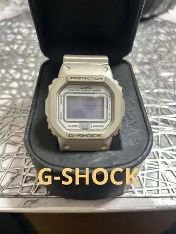 CASIO G-SHOCK 디지털 워치 화이트