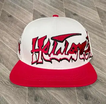Hellstar Studios fitted hat 캡 Y
