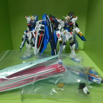 rg 스트라이크 프리덤 건담 rg 프리덤 건담 기본 세트