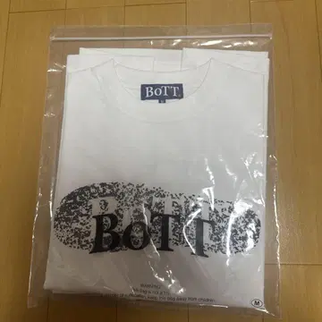 BOTT 로고 프린트 티셔츠 M 사이즈