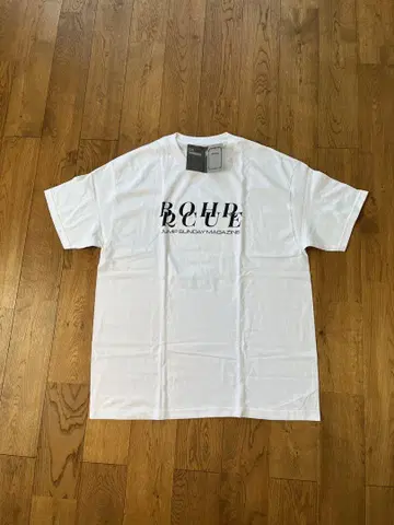 브로셔 화이트 티셔츠 L 사이즈