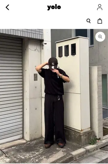 블랙 스트라이프 팬츠