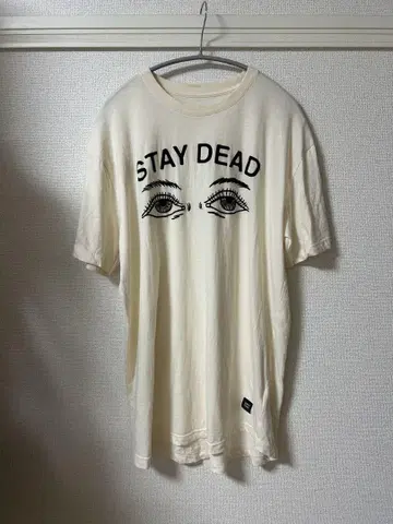 STAY DEAD 티셔츠