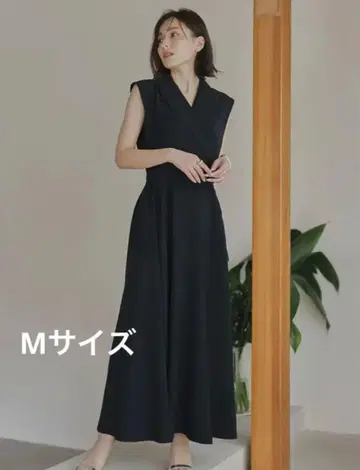 애뉴언스 더블 새틴 테일러드 플레어 원피스 M 네이비