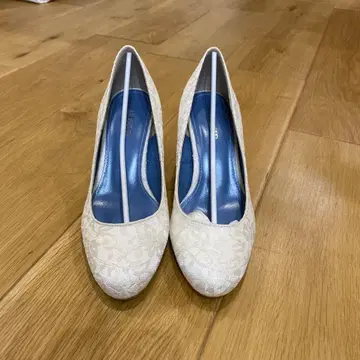 BENIR 화이트 레이스 웨딩 신발