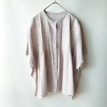 huitieme nid 유이팀니 핀턱 자수 와이드 셔츠