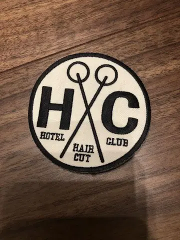 HOTEL이라는 이름의 미용실 와펜