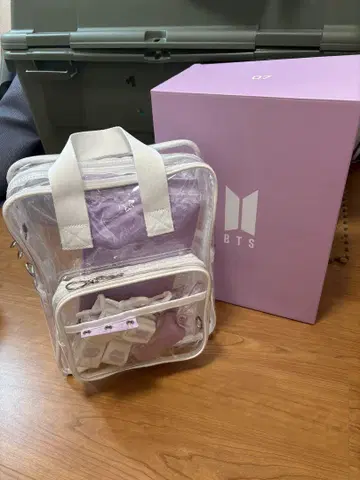 BTS ARMY MERCH BOX 7 클리어 백 (트레이딩 카드 미포함)