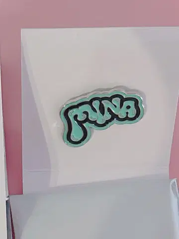 TWICE 미나 랜덤 핀 배지