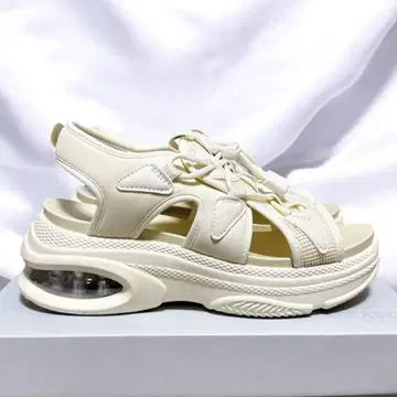 ABC SELECT 볼륨 코드 샌들 6.5 CREAM 메쉬 M