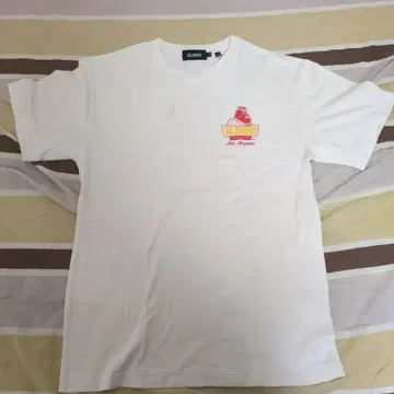 XLARGE 화이트 티셔츠