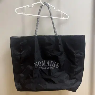 NOMADIS 토트백 블랙 (내부 그레이)
