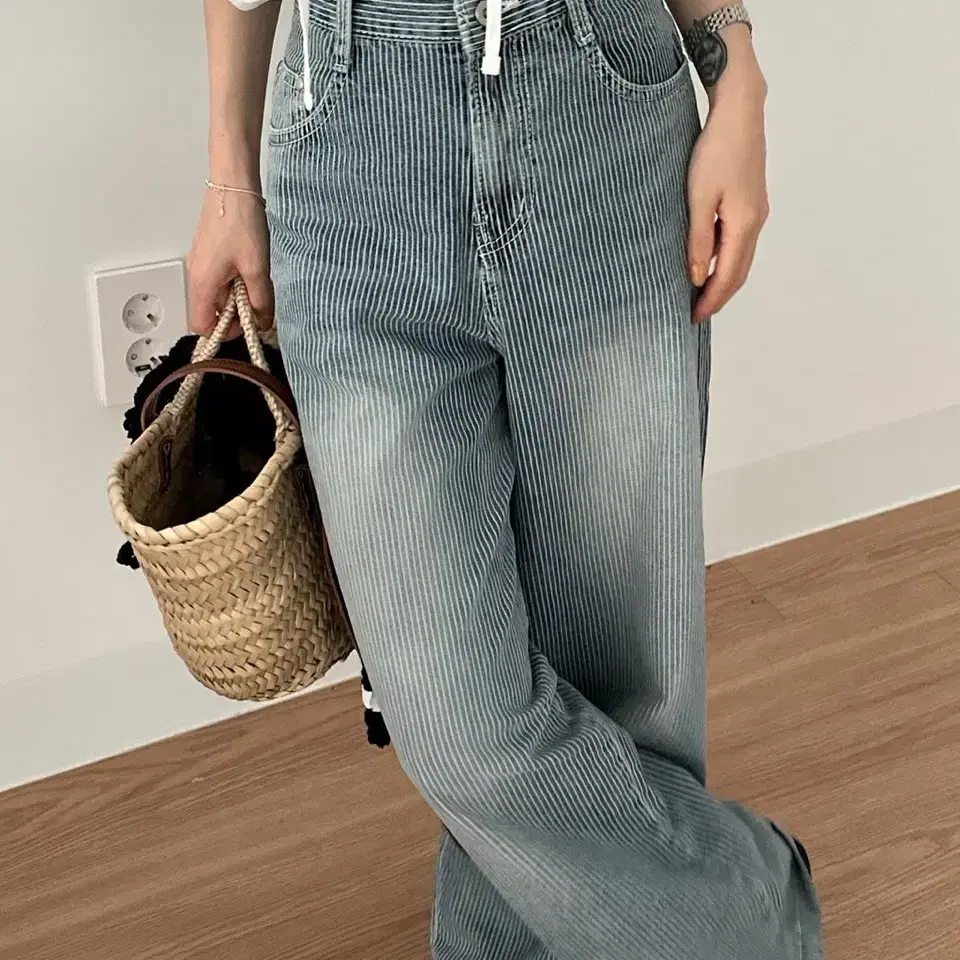【WONDER WONDER】Kilo Black Stripe Long Wide Denim Pants wonderwonder - Kilo black striped long wide denim pants