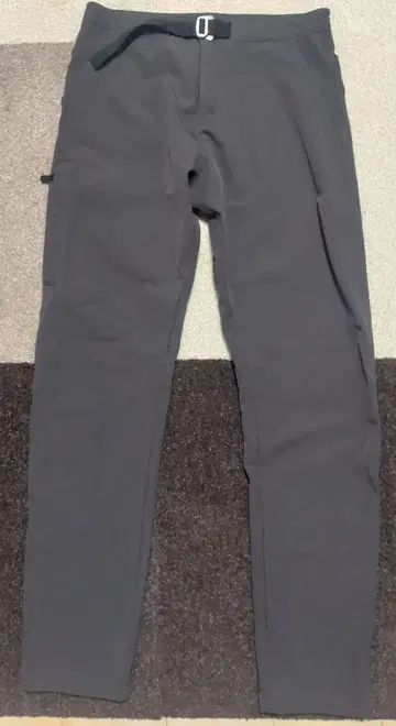 Tilak monk pants 사이즈 XS