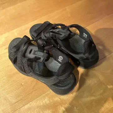 KEEN 블랙 스포츠 샌들 26cm