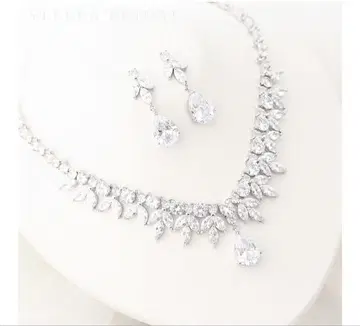STELLA BRIDAL 목걸이 및 귀찌 세트